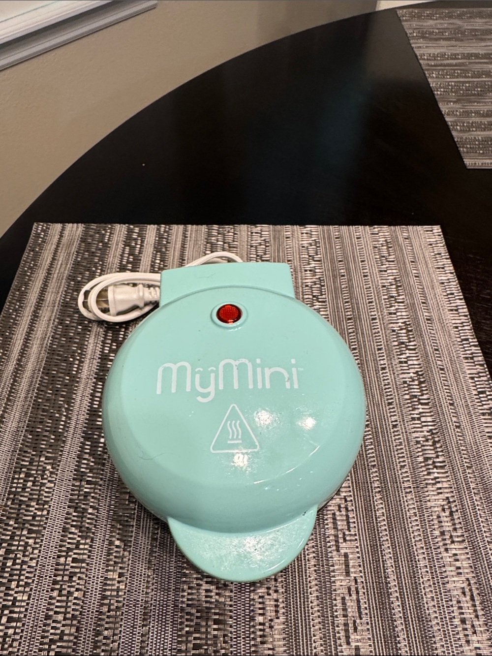 Aqua Mini Waffle Maker - Mint